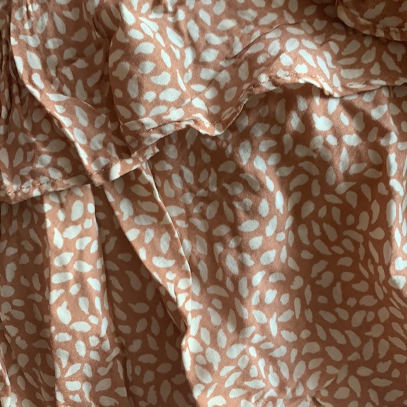 Women’s ruffled Mini Skirt - Picture 3 of 4